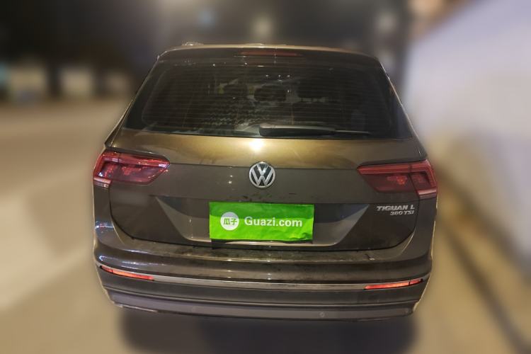 Used Volkswagen Tiguan L 2017 380TSI Automatic All-Wheel-Drive Luxury Edition Rear