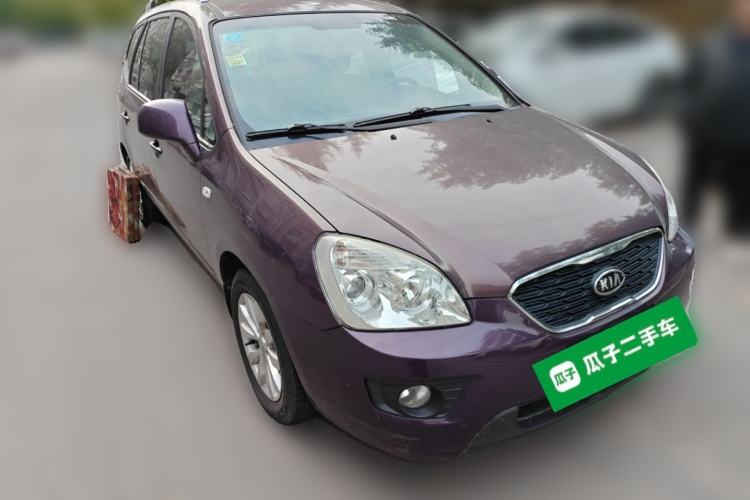 Used Kia Carens 2011 2.0L 7-Seater Automatic Standard Edition
