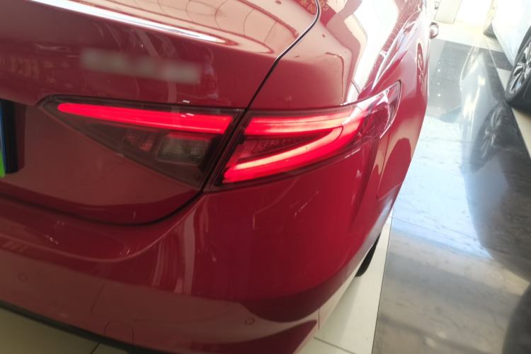 Used Alfa Romeo Giulia 2020 2.0T 280HP Luxury Edition