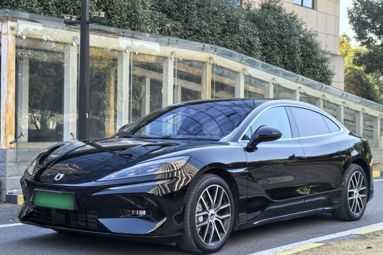 Used Denza Z9 2024 1100 km Four-Wheel Drive Max Version Exterior 1