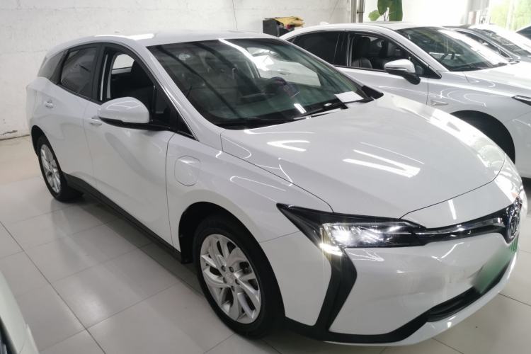 Used Buick Velite 6 2022 Connected & Shared PLUS Front Right 45 Deg