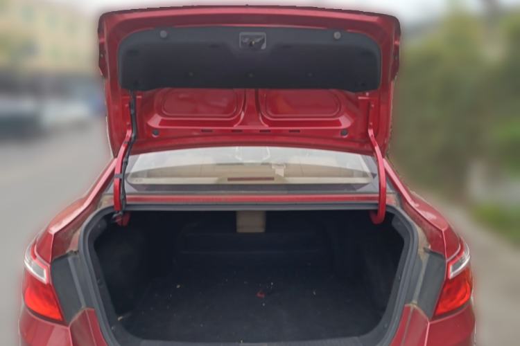 Used CHANGAN Eado 2012 1.6L Automatic Luxury Version China IV Standard
