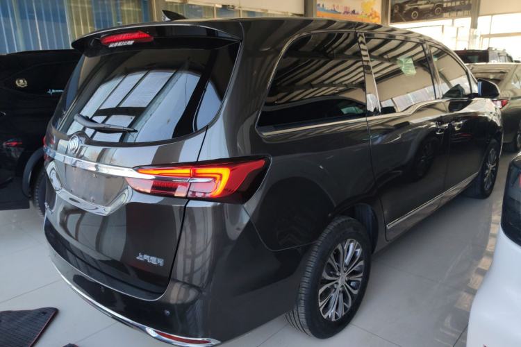 Used Buick GL8 2021 Land Cruiser Executive Class 652T Luxury Model