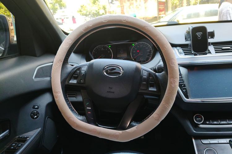 Used Land X7 2015 2.0T Panoramic Prestige Edition
