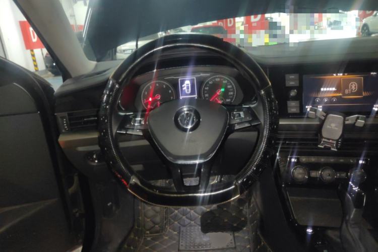 Used Volkswagen Passat 2019 330TSI Elite Edition China V Standard Steering Wheel