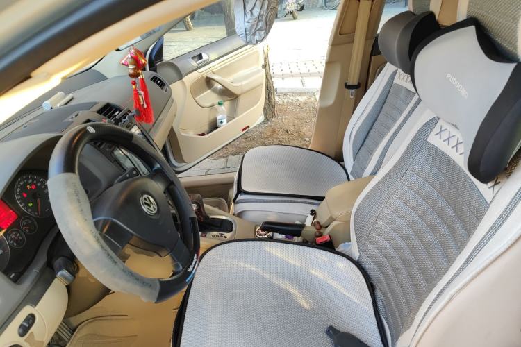 Used Volkswagen Sagitar 2006 2.0L Automatic Comfort Edition
