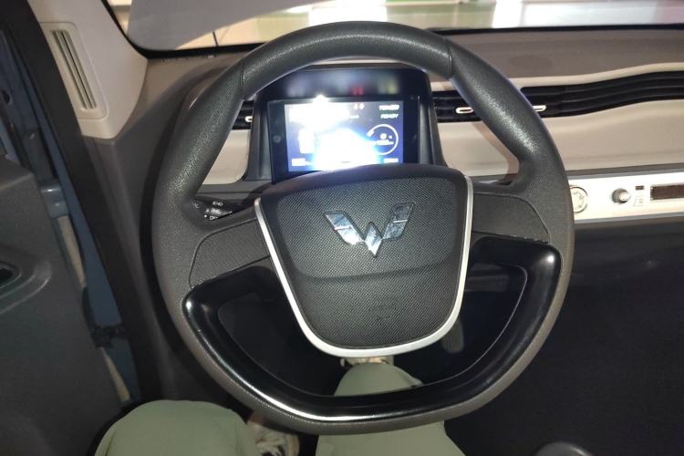 Used Wuling Hongguang MINIEV 2021 Macaron Premium Model – Lithium Iron Phosphate Steering Wheel