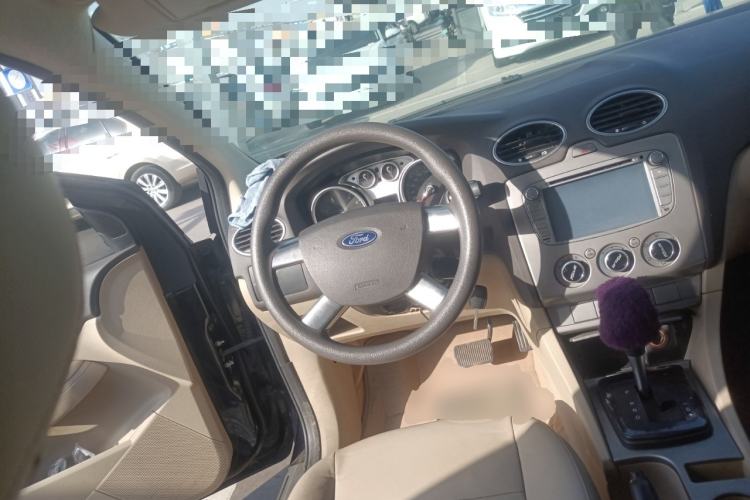 Used Ford Focus 2011 Hatchback 1.8L Automatic Fashion Edition Steering Wheel