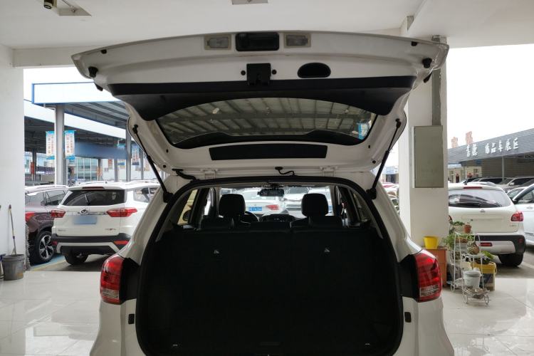 Used Kia KX3 2017 1.6L Automatic Aozun Edition
