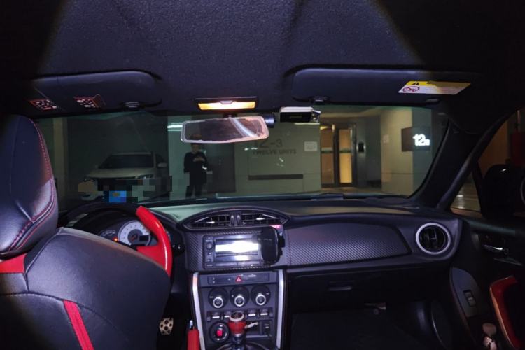 Used Toyota 86 2014 2.0L Manual Luxury Version