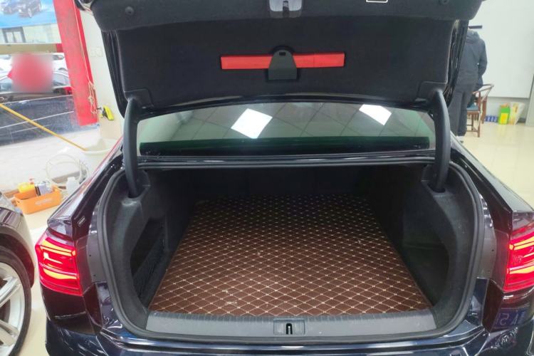 Used Volkswagen Phideon 2021 380TSI Luxury Edition
