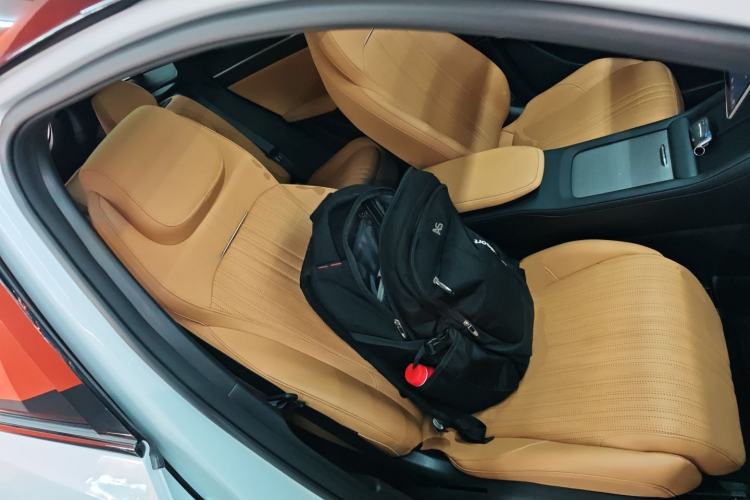 Used Geely Galaxy L7 2024 1.5T 115 km PLUS Dragon Edition Right Front Seat