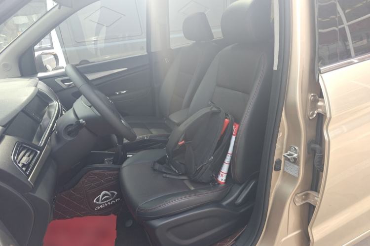 Used CHANGAN KAICHENG Oushang A600 2016 1.5L Manual Luxury 7-Seater Left Front Seat