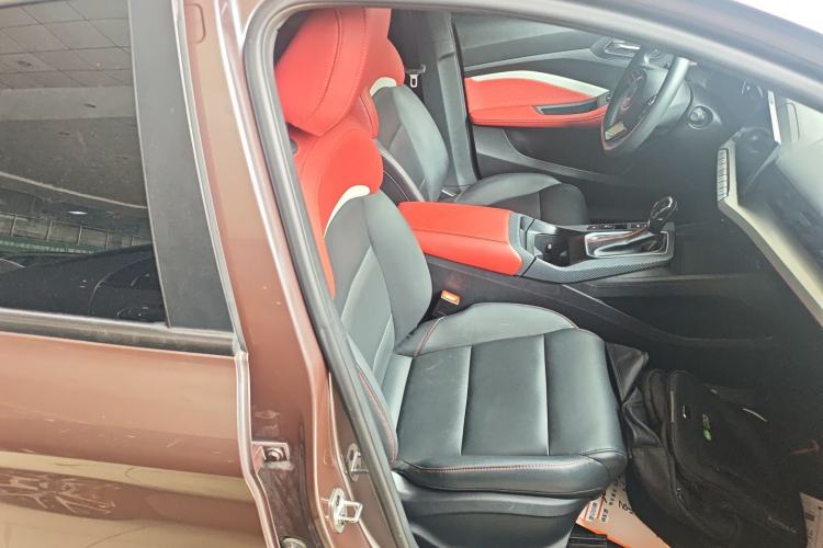 Used MG 5 2022 180 DVVT CVT Youth Luxury Edition Right Front Seat