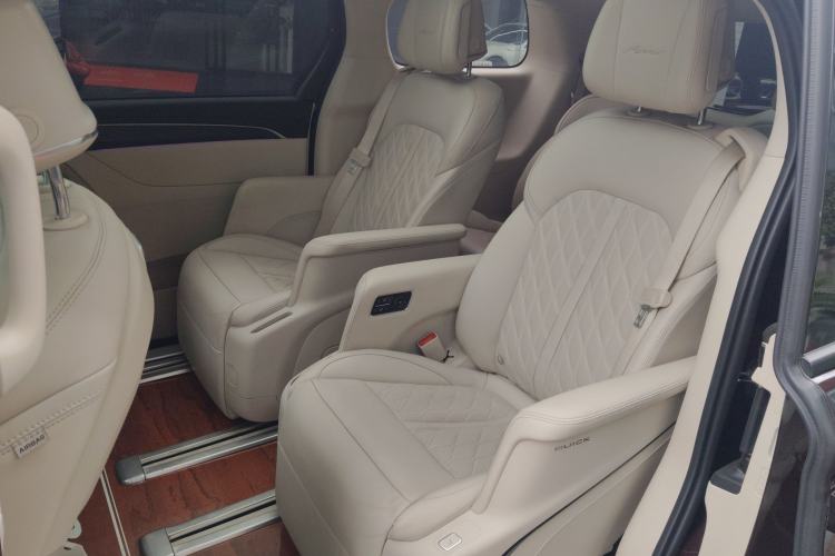 Used Buick GL8 2022 Avenir Aivia Six-Seat Deluxe Edition
