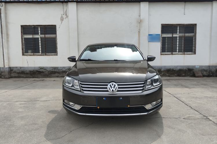 Used Volkswagen Magotan 2015 2.0 TSI Luxury Model
