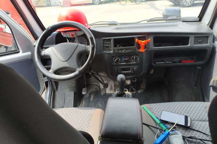 Used Wuling Zhiguang 2015 1.2L Practical LS-I Model
