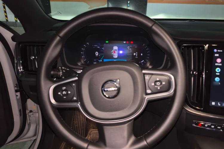 Used Volvo S60 2025 B4 Zhiyi Luxury Edition
