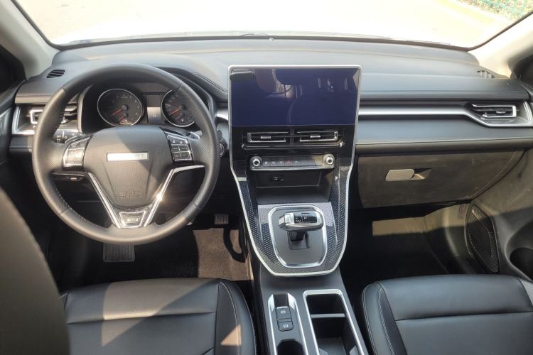 Used Haval M6 2021 PLUS 1.5T DCT Luxury Smart Connectivity Model Interior 2