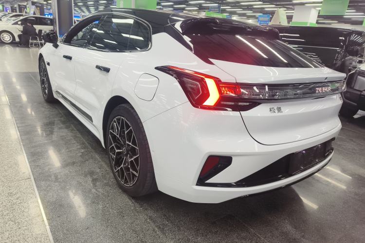 Used Zeekr 001 2024 WE Edition 95 kWh All-Wheel Drive Exterior 2