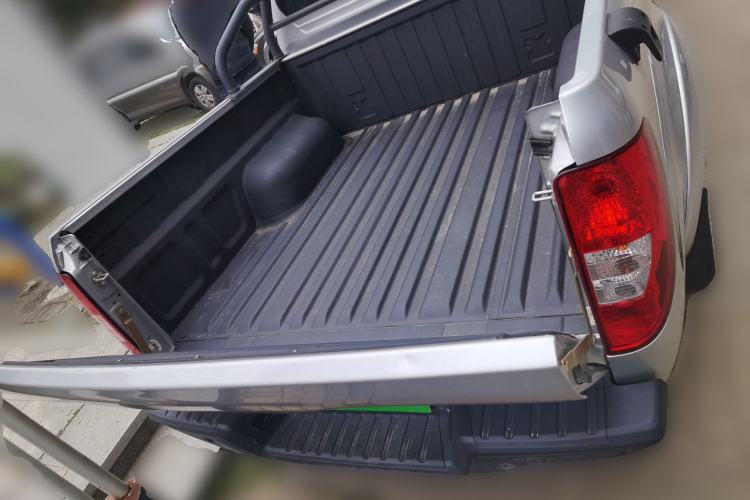 Used JMC Baodian 2022 2.5T Diesel Two-Wheel-Drive Comfort Edition Standard Wheelbase JX4D25A6L Trunk