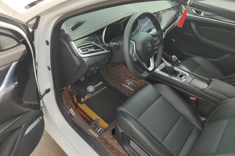 Used Changan Eado 2019 High-Energy Edition 1.6L GDI Manual Pioneer Model China VI Standard
