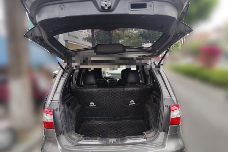 Used Nissan Livina 2015 1.6XE CVT Comfort Edition Trunk