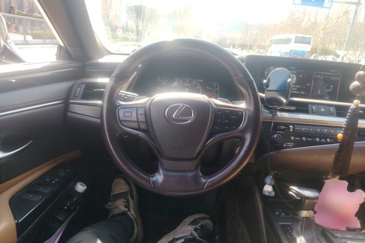 Used Lexus ES 2018 200 Excellence Edition China V Standard