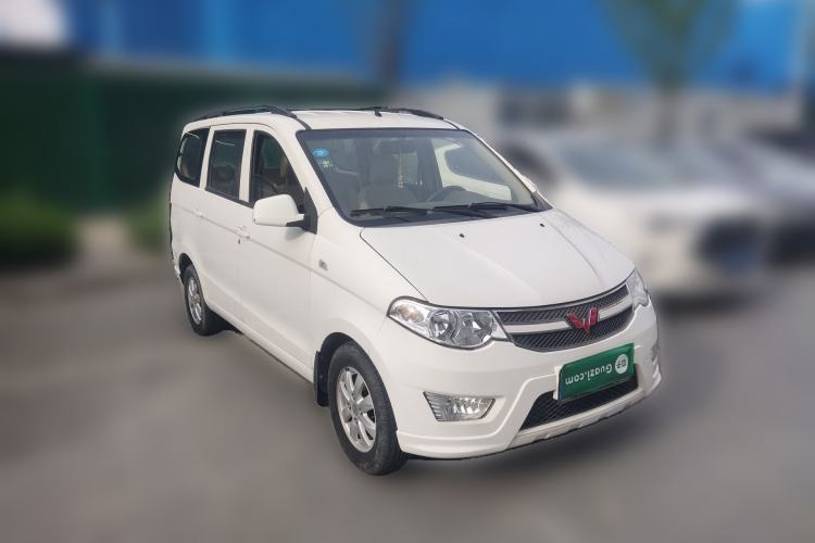 Used Wuling Hongguang 2016 1.5L Restyled S Comfort Version Front Right 45 Deg