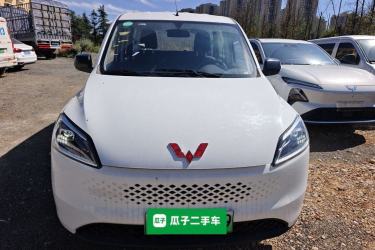 Used Wuling Hongguang New Energy 2025 Extended-Range Hybrid 50 km Utility Version Front
