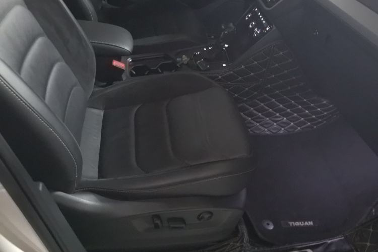 Used Volkswagen Tiguan L 2017 330TSI Automatic Two-Wheel Drive Comfort Edition