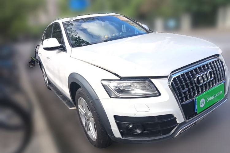 Used Audi Q5 2018 Collector's Edition 40 TFSI Technology Model