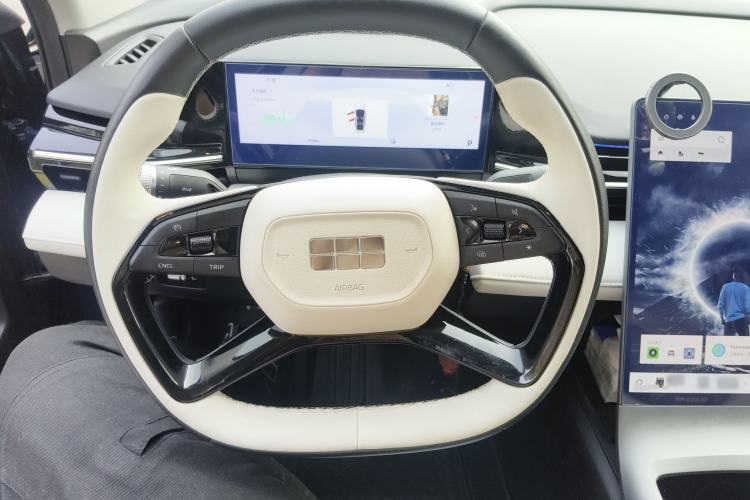 Used Geely Galaxy L6 2023 125km MAX Steering Wheel