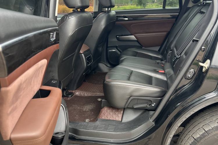 Used GAC Trumpchi GS8 2017 320T Two-Wheel Drive Luxury Smart Connectivity Version (7 Seats)