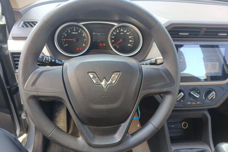 Used Wuling Hongguang 2018 1.5L S Comfort Model L2B