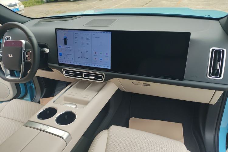 Used Li Auto L7 2025 Max Smart Refresh Edition Center Console