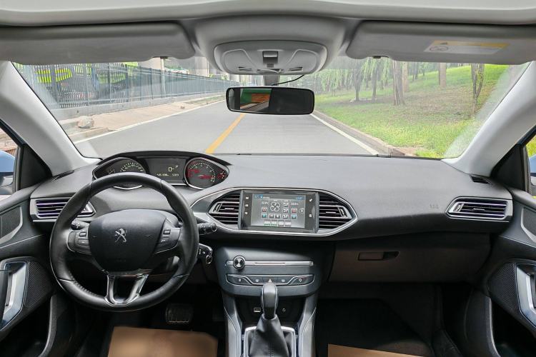 Used Peugeot 308S 2015 1.6T Automatic Jingchi Edition
