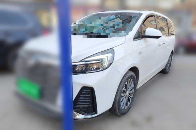 Used Buick GL8 2023 Facelifted Land Cruiser Executive Luxury Version