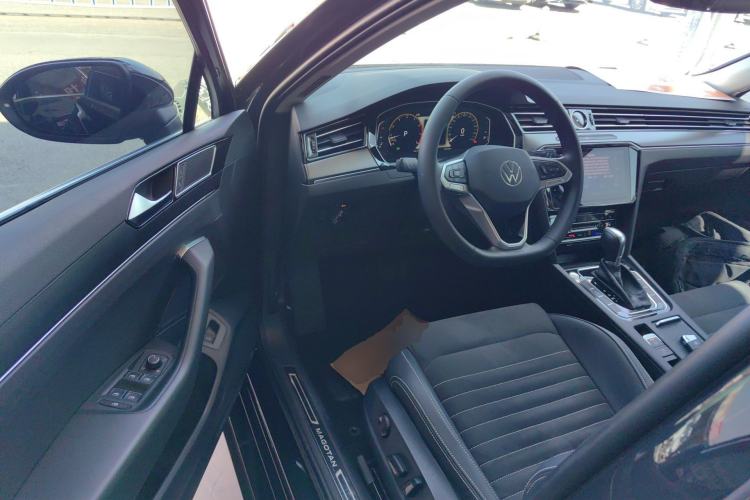 Used Volkswagen Magotan 2020 330TSI DSG Luxury Edition Driver Seat