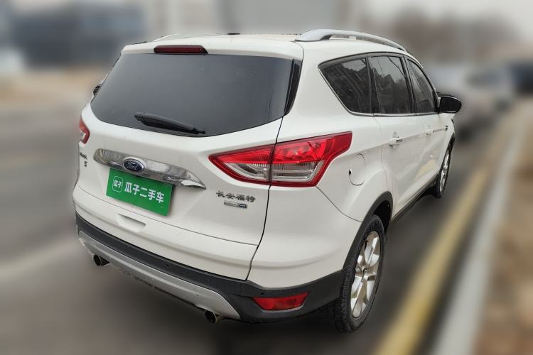 Used Ford Kuga 2015 2.0L GTDi Four-Wheel-Drive Sport Model