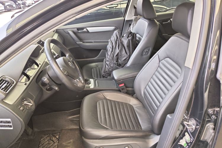 Used Volkswagen Magotan 2015 1.8TSI Advanced Model Left Front Seat