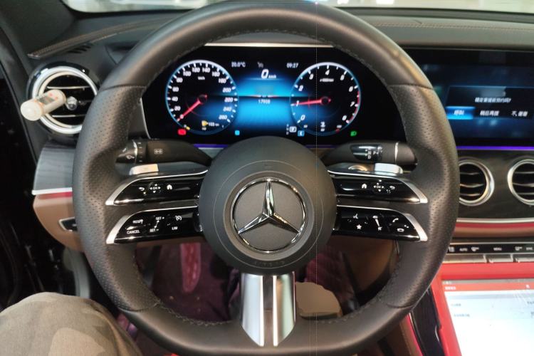 Used Mercedes-Benz E-Class 2021 Restyled E 300 L Sporty and Stylish Edition Steering Wheel