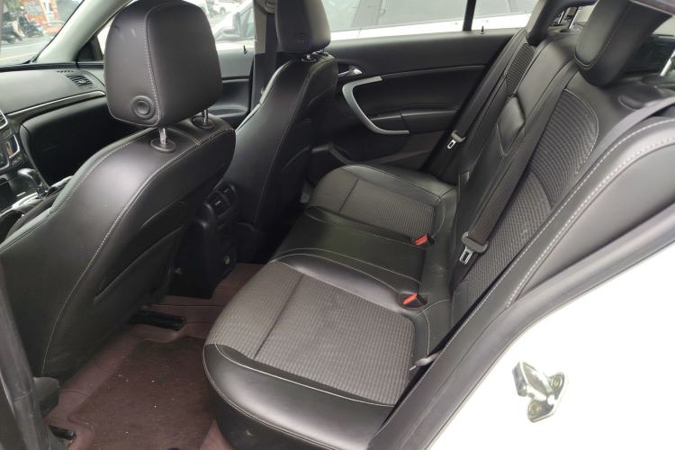 Used Buick Regal 2015 1.6T Leading Technology Model Left Rear Seat