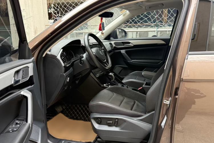 Used Volkswagen Tayron 2020 280TSI Two-Wheel Drive Luxury Connect Edition
