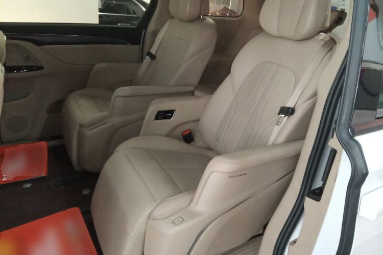 Used Buick GL8 New Energy 2025 Lu Shang Luxury Edition 7-Seater