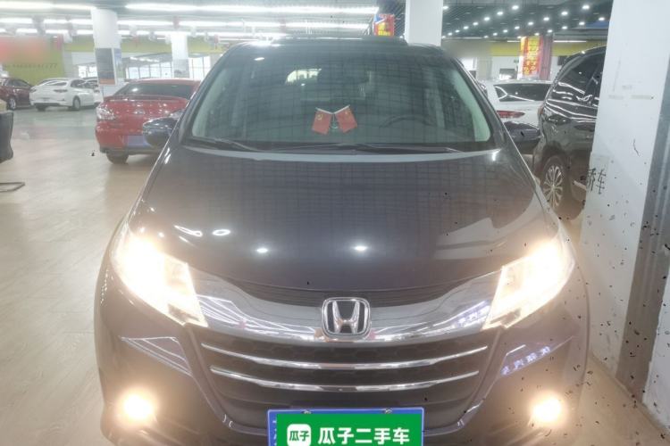 Used Honda Odyssey 2015 2.4L Luxury Edition
