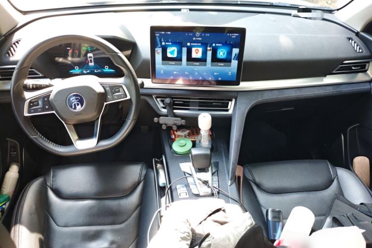 Used BYD Song Pro New Energy 2019 DM 1.5T Four-Wheel Drive Performance Edition Flagship Model Center Console