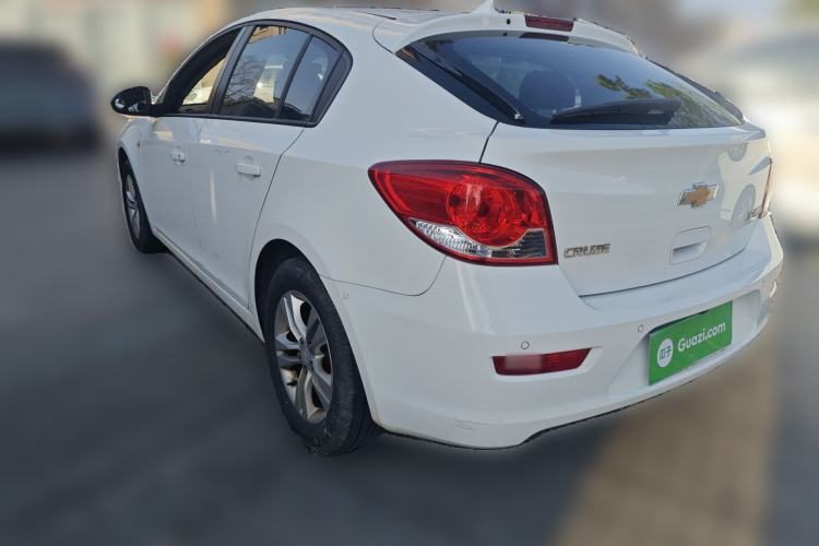 Used Chevrolet Cruze 2015 Hatchback 1.6L Automatic Comfort Edition Rear Left 45 Deg