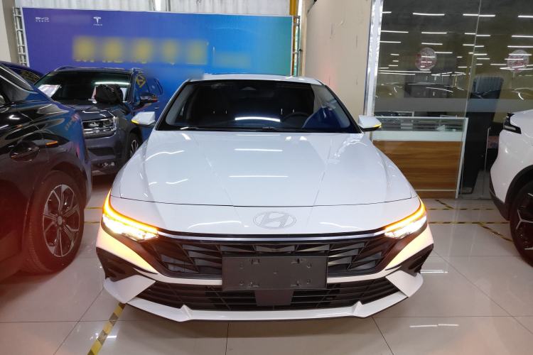 Used Hyundai Elantra 2023 1.5L CVT LUX Prestige Edition Front