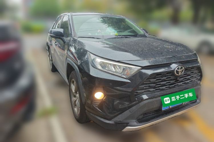 Used Toyota RAV4 2021 2.0L CVT Two-Wheel Drive Fashion Edition